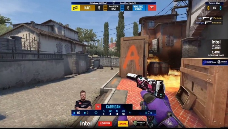 LPL documentary clip from JD Gaming Yagao ： 我在职业选手中算是比较老了