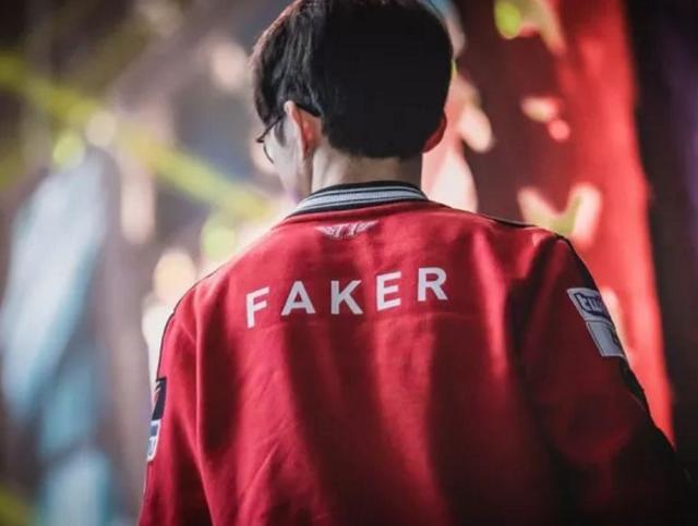 Imperial Esports 赢得了在航空母舰上举行的 2025 年 Circuito FERJEE